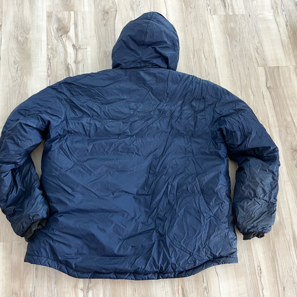 Canada Goose Men's Dark Blue Puffer Jacket - Picture 4 of 4